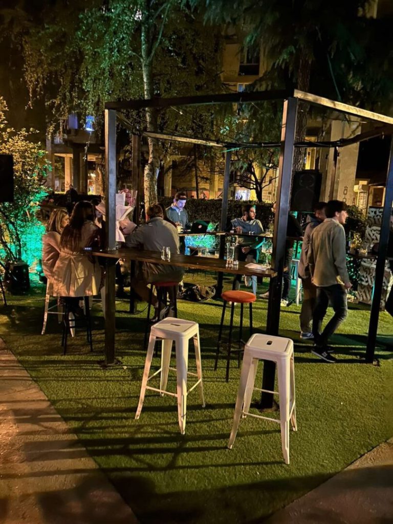 Центарци се жалеле на гласна музика, па инспекции влегоа во ресторани среде журка – казните се од 6 до 13 илјади евра ако биле бучни