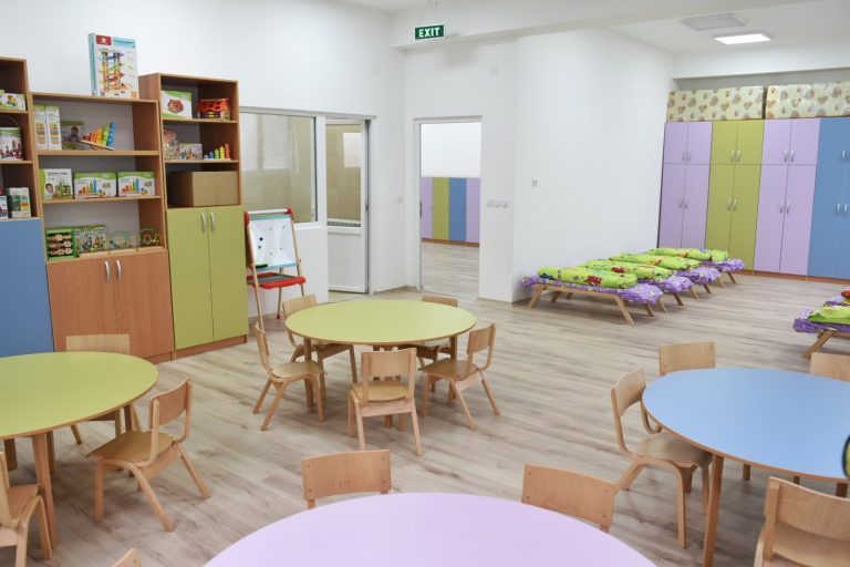 Директорката на градинката во Гази Баба го демантира Стефковски