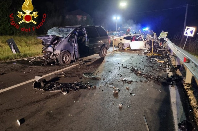 Тројца Македонци загинаа во сообраќајна несреќа во Италија, според италијански медиуми
