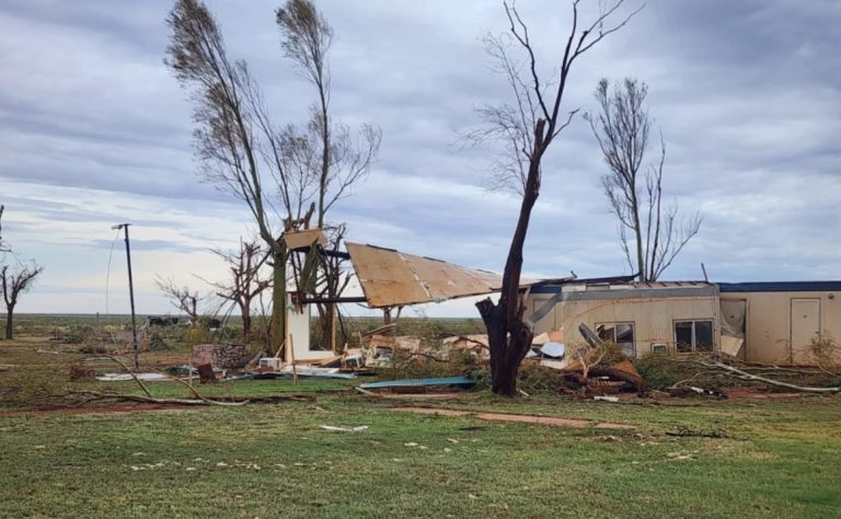 (Видео) Силен циклон ја погоди Австралија