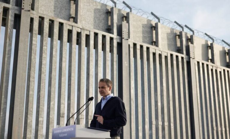Грчкиот премиер вети дека ќе го доизгради ѕидот долж целата граница со Турција