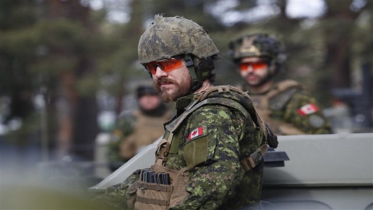 Канада признава дека не може да го достигне одбрамбениот буџет наметнат од НАТО