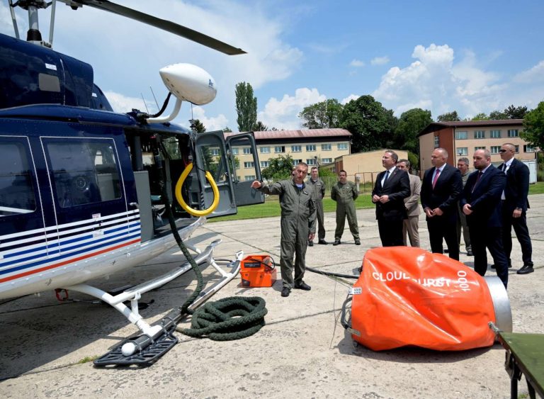 (Видео) Спасовски најави воздухопловен тим за здравствен транспорт на лица низ државата