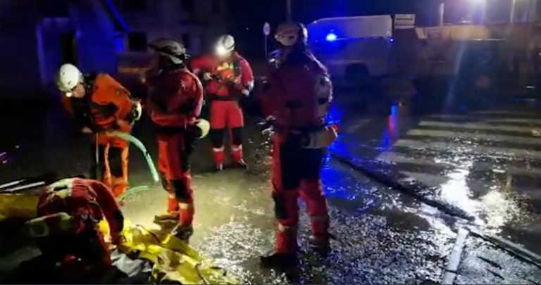 (Видео) Хрватска под вода – евакуирани домови, затворени патишта
