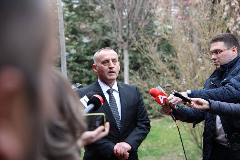 Министерот за здравство без магичен стап: Тоа нема да се случи преку ноќ, но се стремиме да ги изградиме болниците