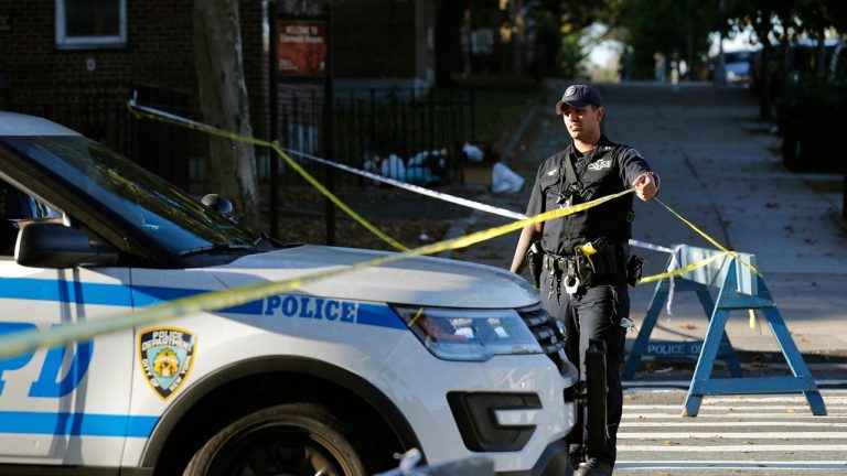 Една жена е убиена, уште четири се повредени во пукање во Атланта