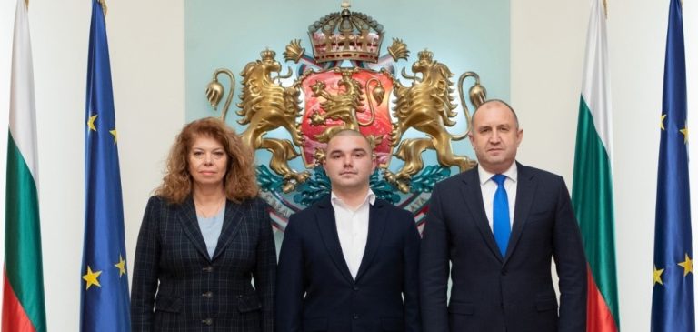 Потпретседателката на Бугарија Илијана Јотова свечено ќе му ги врачи бугарските лични документи на Христијан Пендиков