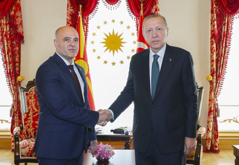 Ковачевски му ја честита победата на Ердоган: Продолжуваме да го развиваме традиционалното пријателство