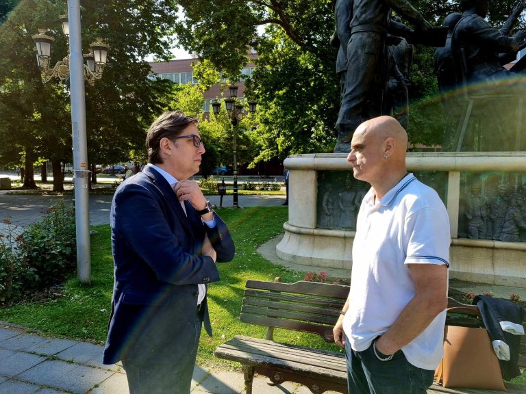 Активистот Суад Мисини штрајкува со жед за лицата фантоми, Пендаровски му вети решавање на проблемот