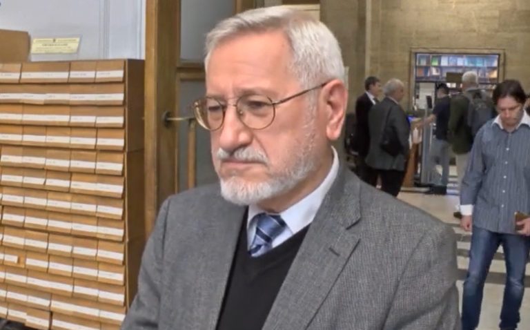 Проф. Димитров: Формално, македонските историчари имаат желба за работа, но нема резултат