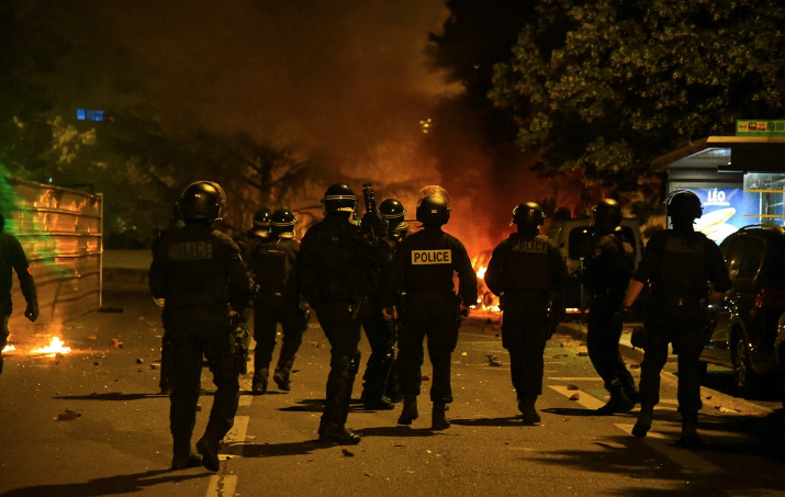 ОН: Франција мора да се справи со дискриминацијата и расизмот во полицијата