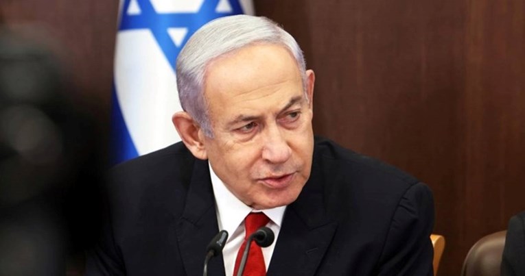 На израелскиот премиер му беше извршена операција на срцето, вграден му е пејсмејкер