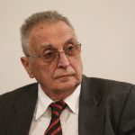 Перев: Историјата како белетристика