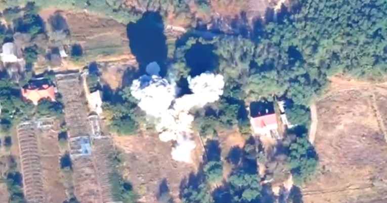 Украинците објавија снимка: Со ХИМАРС погодивме руско командно место