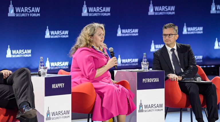 Присуството на Европската Унија во регионот е најдобриот лек за тензиите на Балканот: Петровска од Варшавскиот безбедносен форум