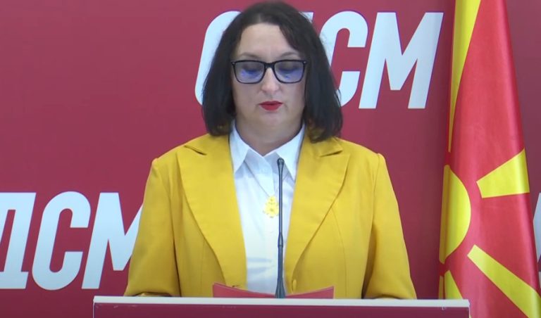 Андева: За наставниот кадар, СДСМ обезбеди поголеми плати за 55 проценти и подобри услови за работа