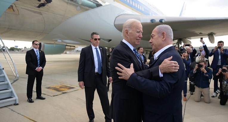 Бајден и Нетанјаху се договорија за континуиран проток на помош за Газа