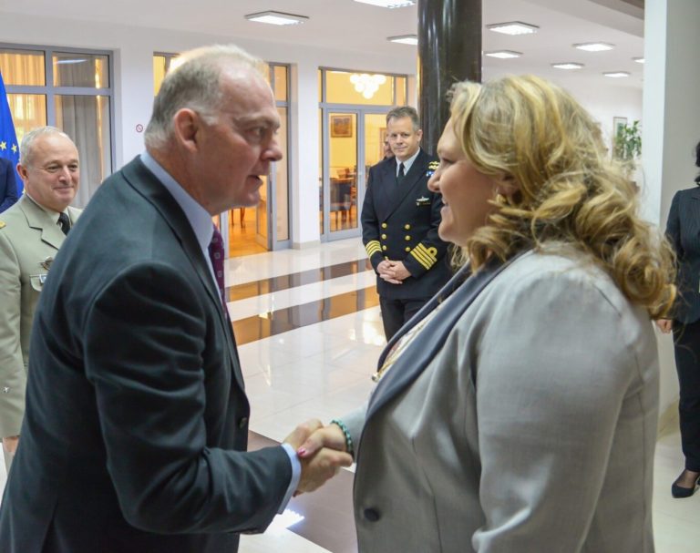 Петровска: Северна Македонија е кредибилен сојузник, кој инвестира во националната и во колективната одбрана