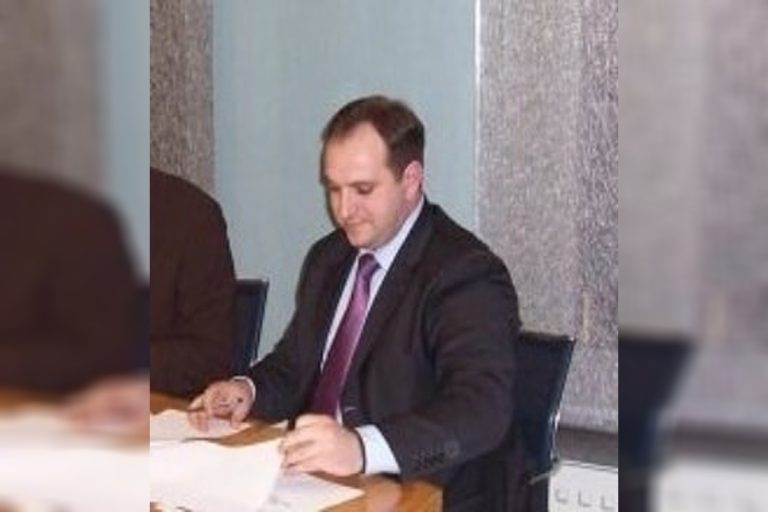 ЗНАМ… дека ништо не знаете!