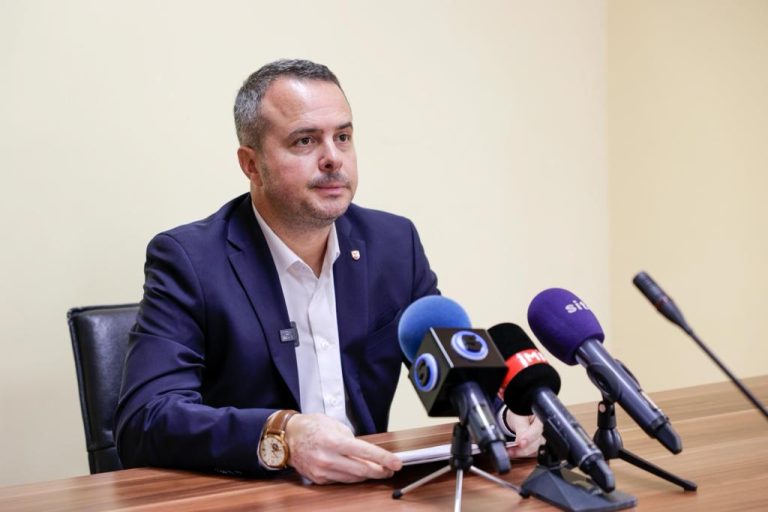 Герасимовски: Бесплатни стоматолошки прегледи за децата и пензионерите