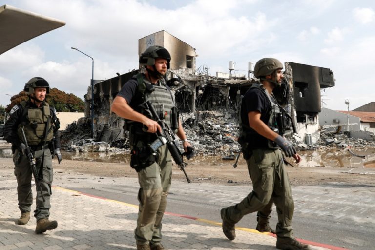 Волаус: Хамас користи цивили за да ни ја отежни работата, сака да не навлече во урбаните области