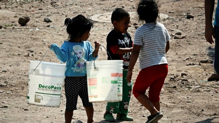 УНИЦЕФ: Недостигот на вода погодува 347 милиони деца во Јужна Азија