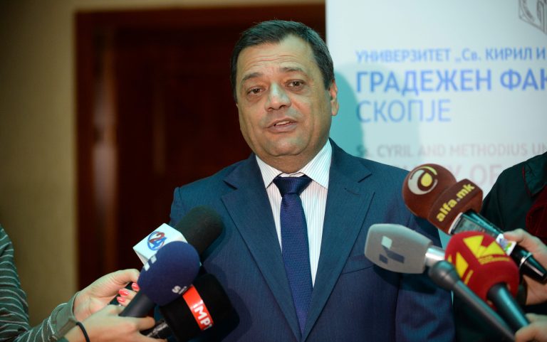 САД му забрани влез на Кочо Анѓушев и семејството