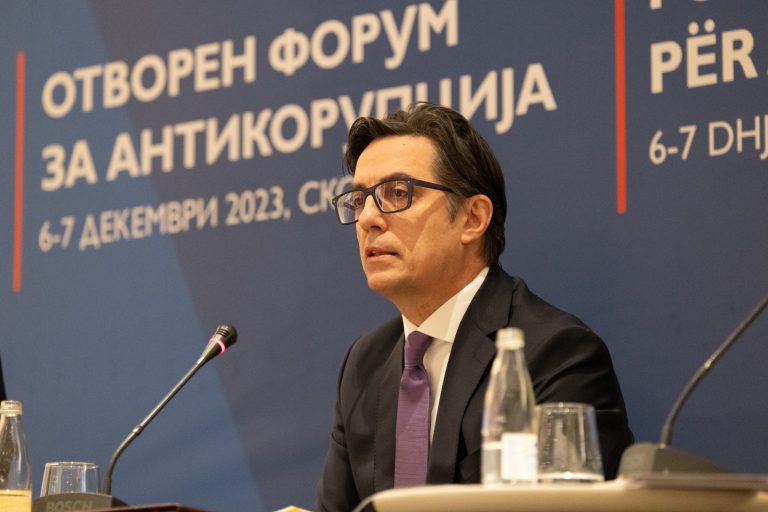 Пендаровски: Функционерите мора да работат и да градат, без да крадат, корупцијата најголем проблем за граѓаните