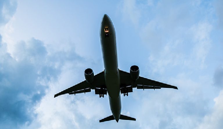 Евакуирани уште 150 патници со лет од Дубаи, меѓу нив има и странски државјани