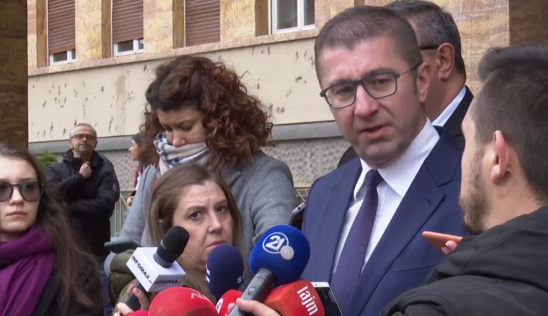 „ДПМНЕ е гнездо и засолниште на дилери со дрога, тие се опасност за децата“, вели СДСМ