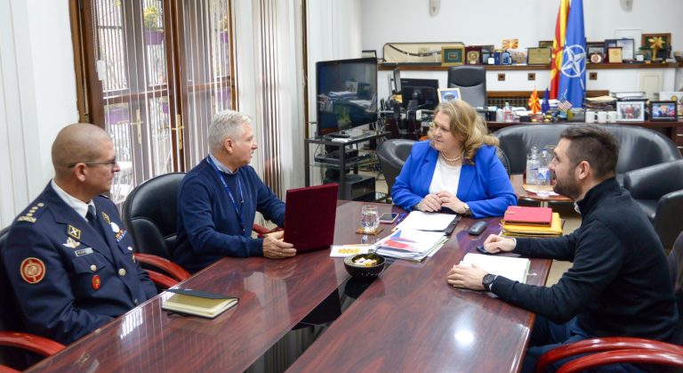 Нов колективен договор за вработените во одбраната и Армијата до крајот на годината