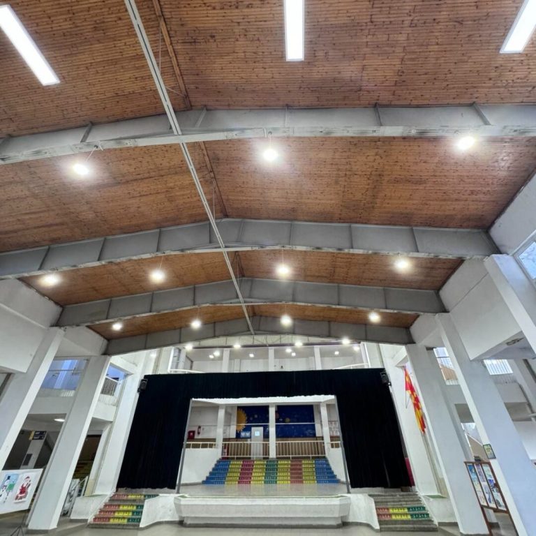 Нова инвестиција во ООУ „Лазо Ангеловски“ – училиштето доби енергетски ефикасно ЛЕД-осветление