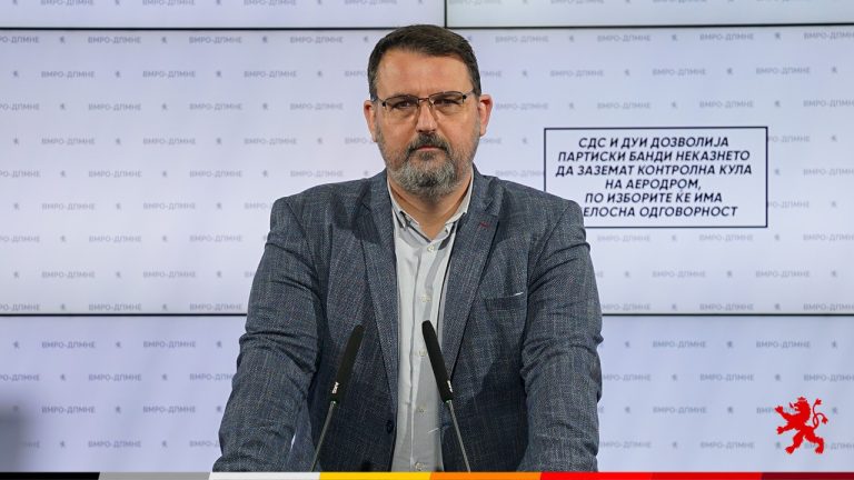 Стоилковски: СДС и ДУИ дозволија партиски банди неказнето да заземат контролна кула на аеродром