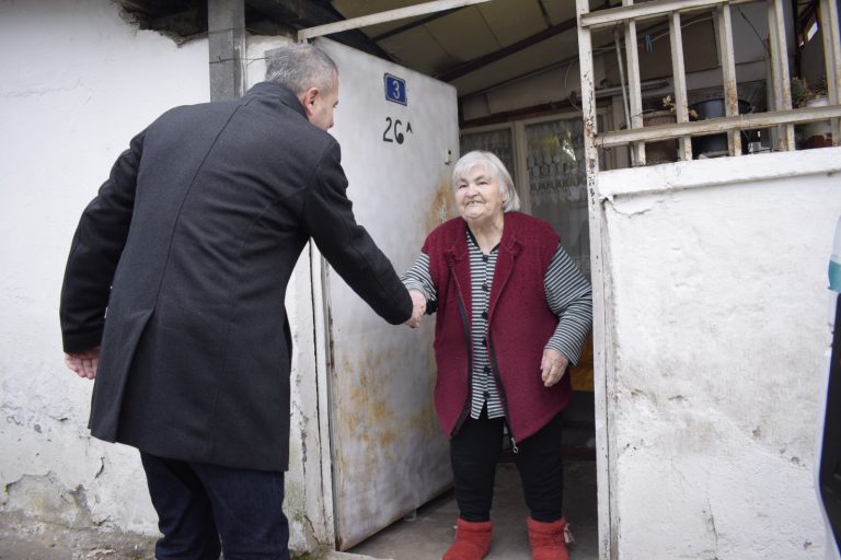 Општина Центар со хуманитарна помош за најранливите во пресрет на божиќните празници