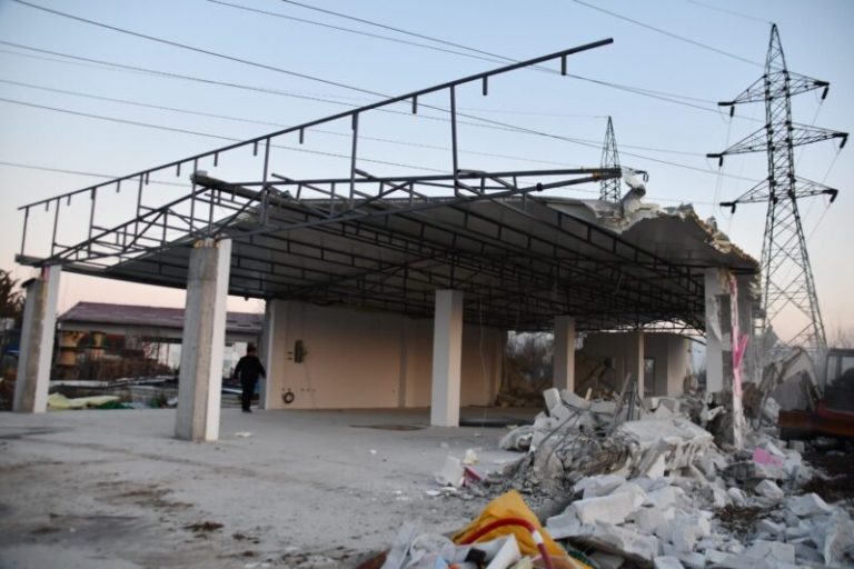 Ѓорѓиевски: Утрово срушен нелегално граден објект во Кисела Вода, нема толеранција за никого