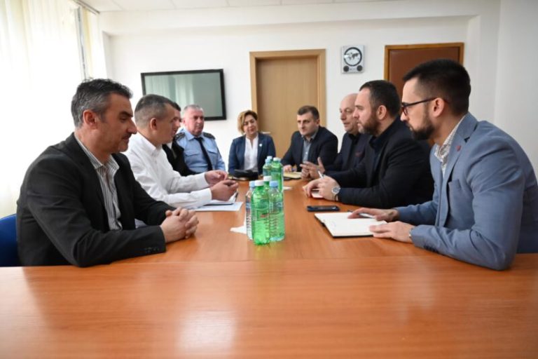 Тошковски во посета на ЕВР Карпош: Полицијата да биде на висина на задачата и да овозможи спроведување мирен и демократски изборен процес