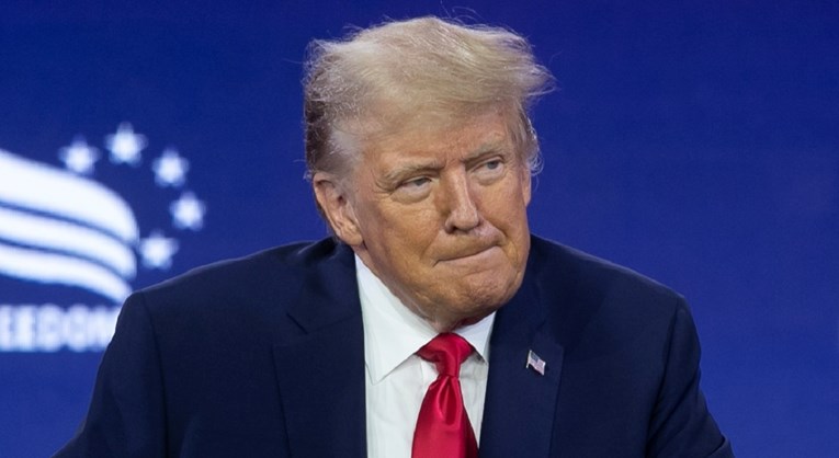 Судот пресече: Трамп ќе плати над 454 милиони долари во случајот за измама во Њујорк