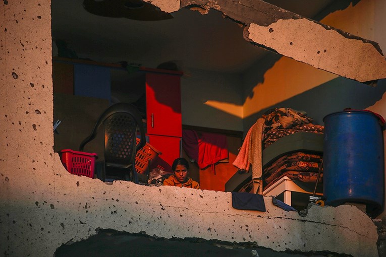 Нови судири меѓу Израел и Хамас во Газа, меѓународните посредници работат на прекин на огнот