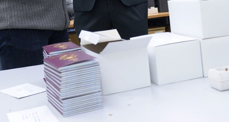 Промената на личните документи се коси со човековите права – Хелсиншки предупредува дека бројни граѓани нема да можат да се вратат дома