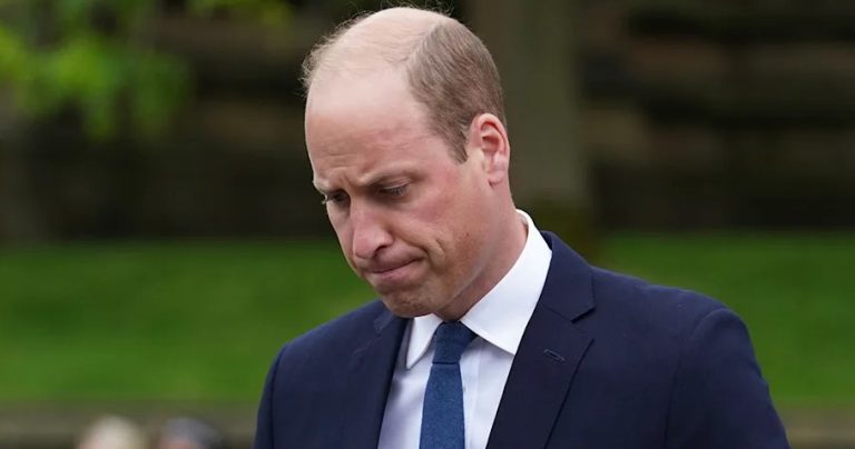 Принцот Вилијам презема одредени должности од болниот Чарлс