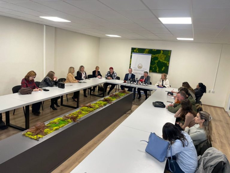 Демири и Клисаровски: Бесплатен скрининг за 2.000 пациенти во ризик од хронично бубрежно заболување