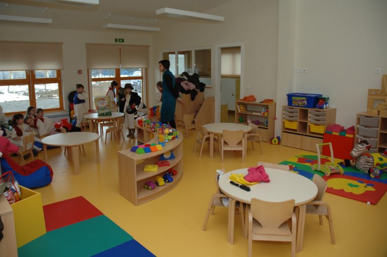 Од понеделник ДСЗИ во засилени контроли: нецелосно вакцинирани и невакцинирани деца со дитепер не смеат во гадинка