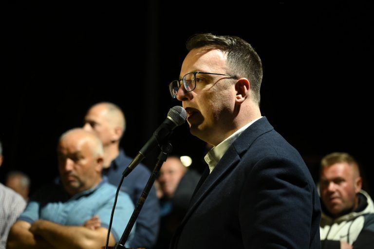 Николоски: Пендаровски е човек кој нема допир со сопствената држава и народ