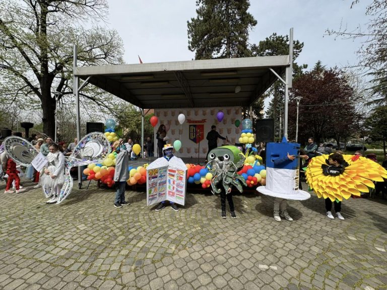 Априлијада во централниот парк во Ѓорче Петров