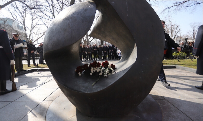 Организацијата на Евреите во Бугарија „Шалом“: Дискусијата „Патологија на една прослава“ да се одложи, воздржете се од провокации