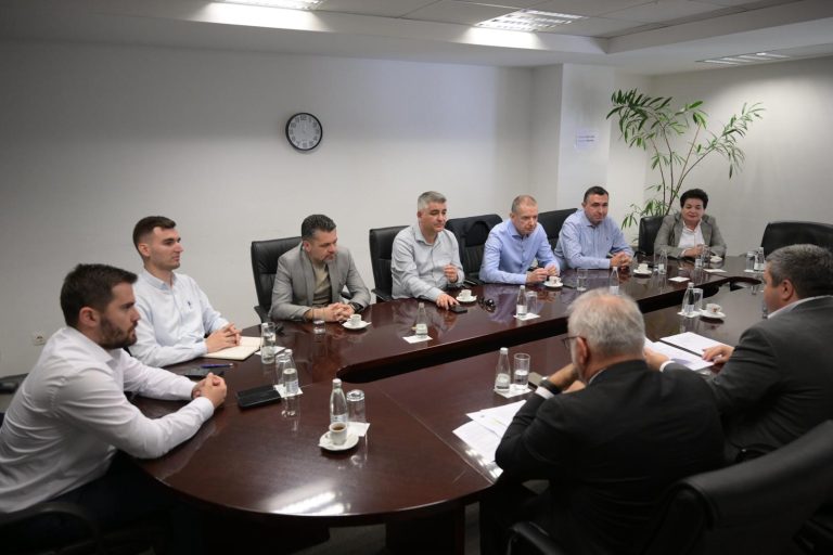 Маричиќ: Се’ повеќе сме поврзани со ЕУ и со регионот, паѓаат трошоците за телекомуникациските услуги