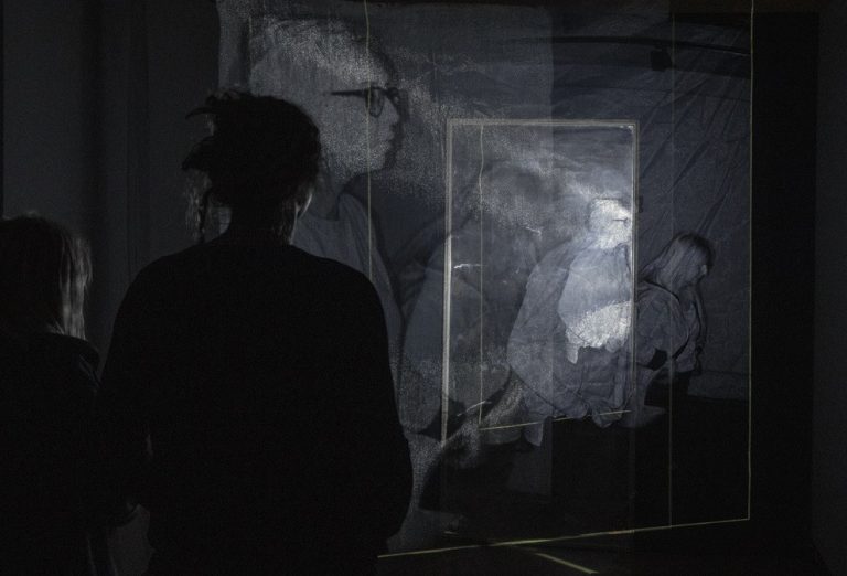 Oтворање на македонскиот павилјон на венециското биенале со просторната инсталација на Јанешлиева