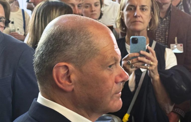 Портпаролот на Шолц: Нема да има вонредни избори во Германија