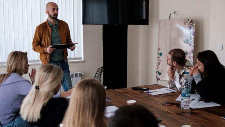 Спортисти стекнуваат знаења за животот после спортот во тренинг од четири месеци