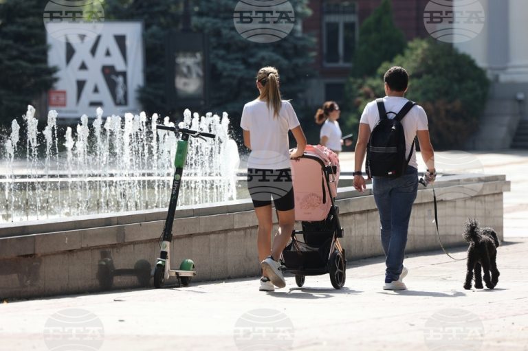 Tатковците ќе можат да земат отсуство за одгледување дете до 2-годишна возраст, кога мајката е лишена од родителско право, одлучи парламентот